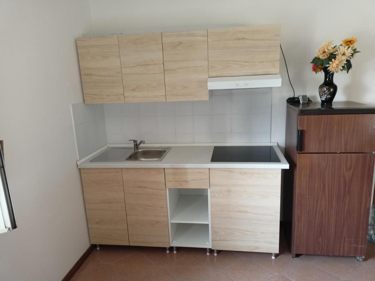 Da Angela - Camere Con Bagno Privato A Foligno Vicino Al Centro Ngoại thất bức ảnh